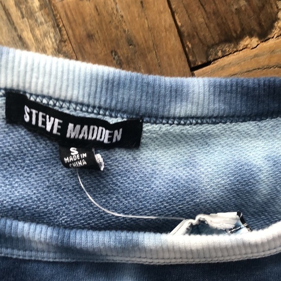 Steve Madden Tie Dye Crewneck Sweatshirt. - Picture 2 of 8